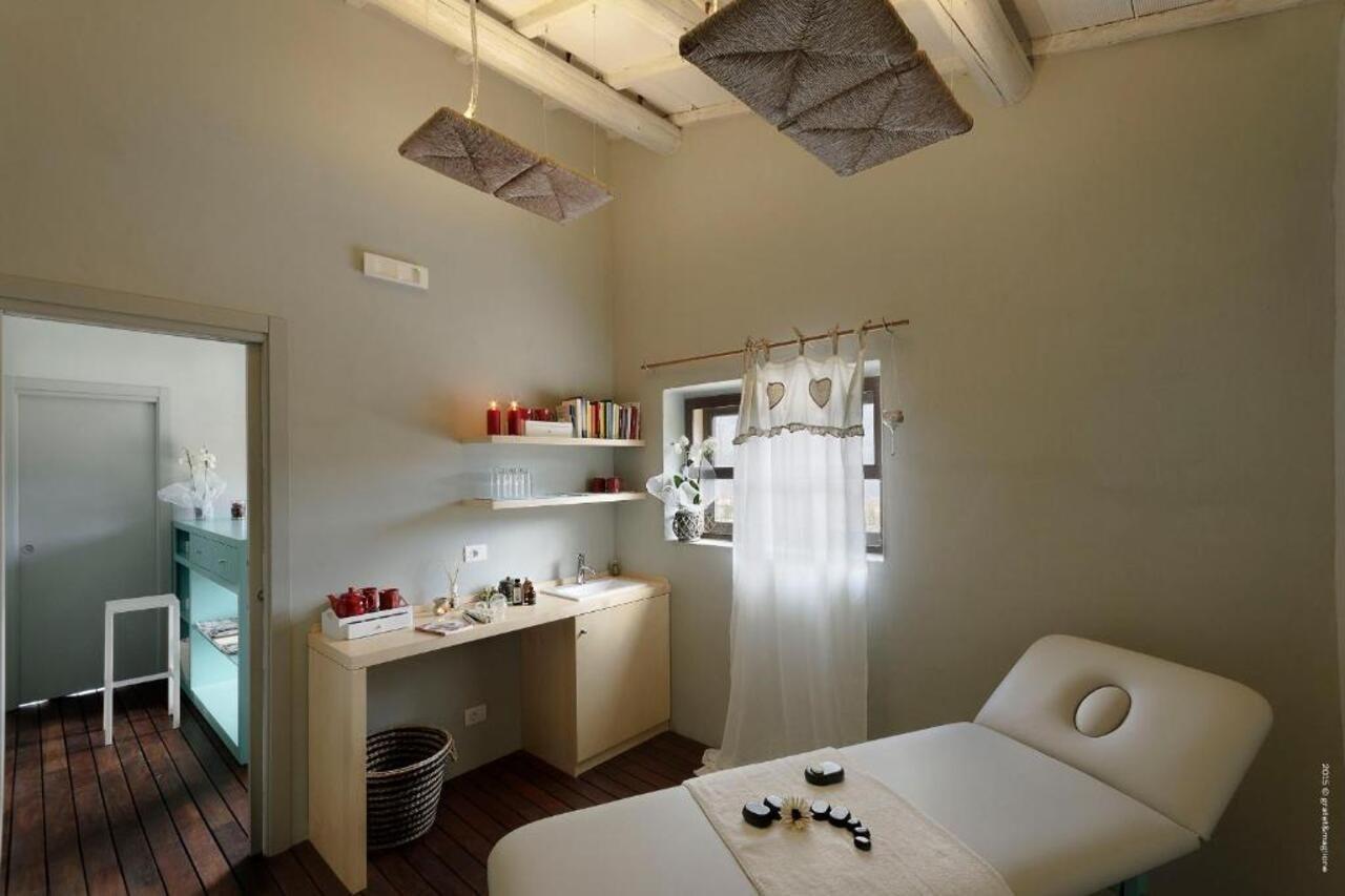 Hotel Castello Di Postignano à Sellano Extérieur photo